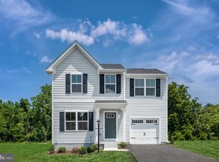 8 Bessy Naomi Dr, Hagerstown, MD 21740