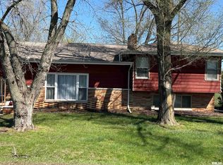 103 Orr Ave, Pekin, IL
