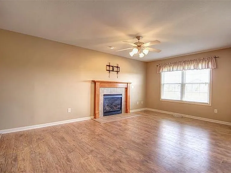 2118 Harbortown Cir #2118 — Photo 14