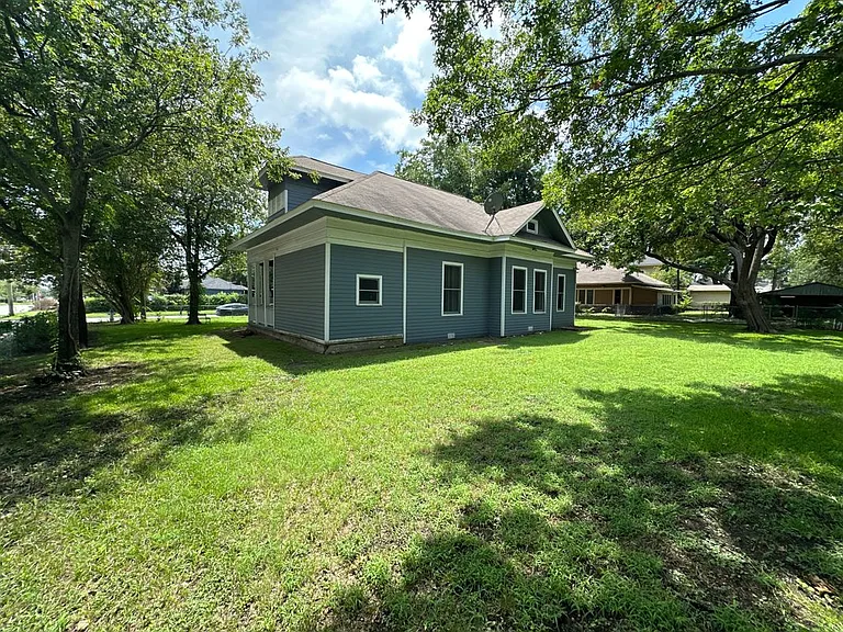 501 N Virginia St — Photo 19