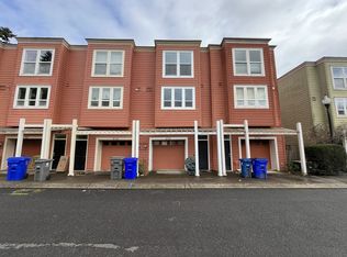 4738 SW View Point Ter, Portland, OR 97201