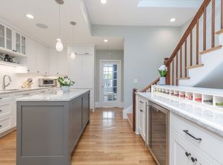 216 Beacon St, Boston, MA 02116