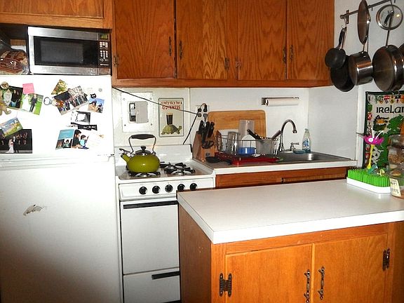 4th image of 17 W 82nd St APT 1B