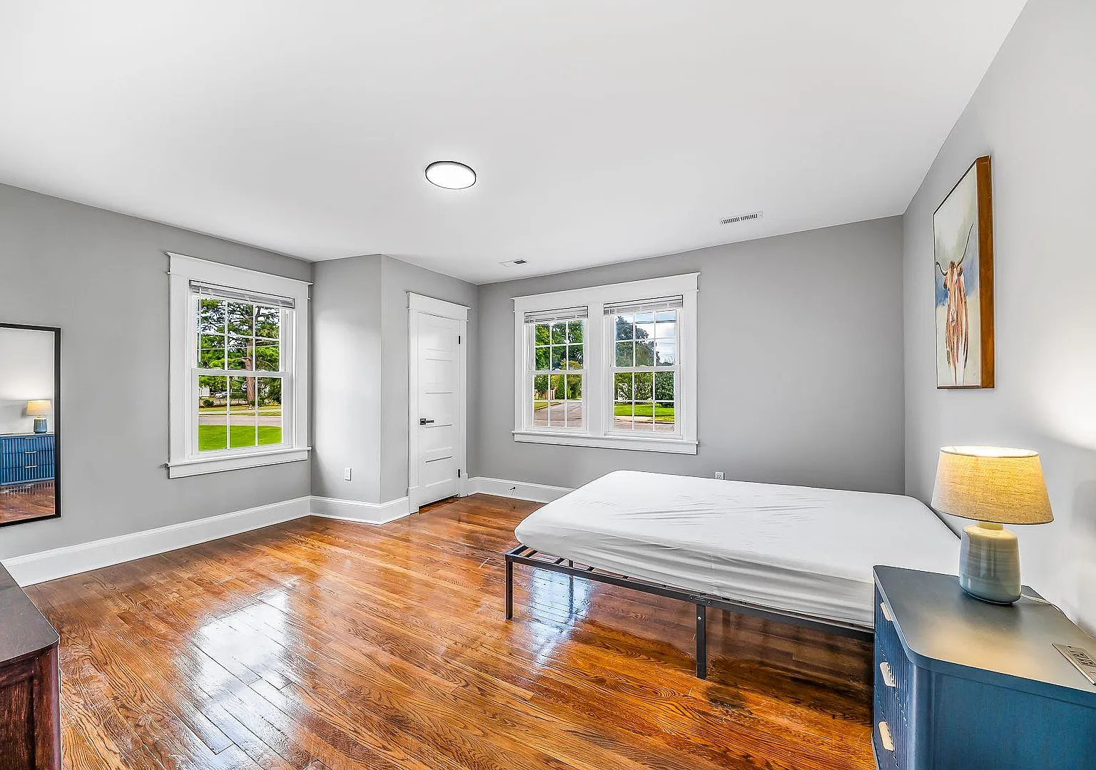 4 bed, 3.0 bath, 2500 sqft, $1,455 — Photo 1