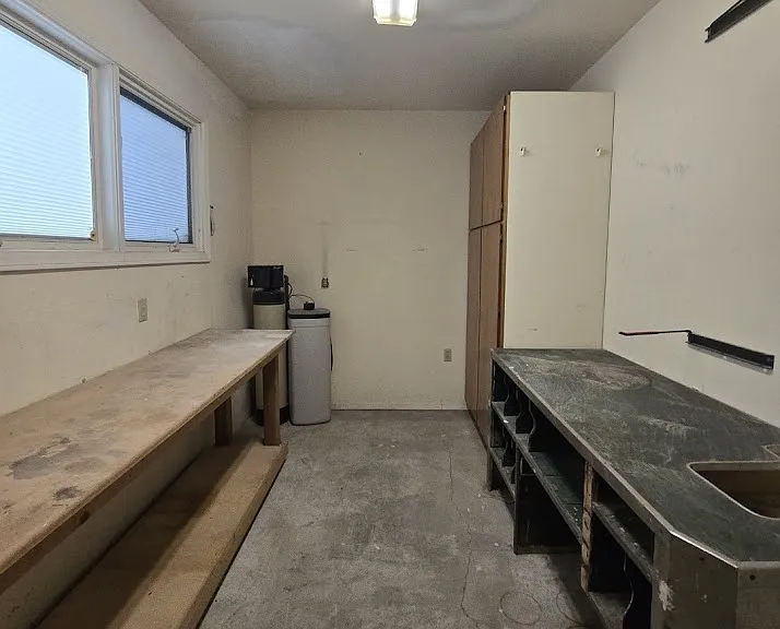 1176 W San Bruno Ave — Photo 74