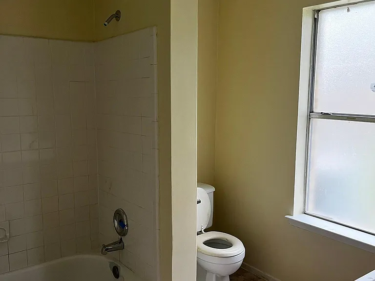15523 Donnet Ln — Photo 12