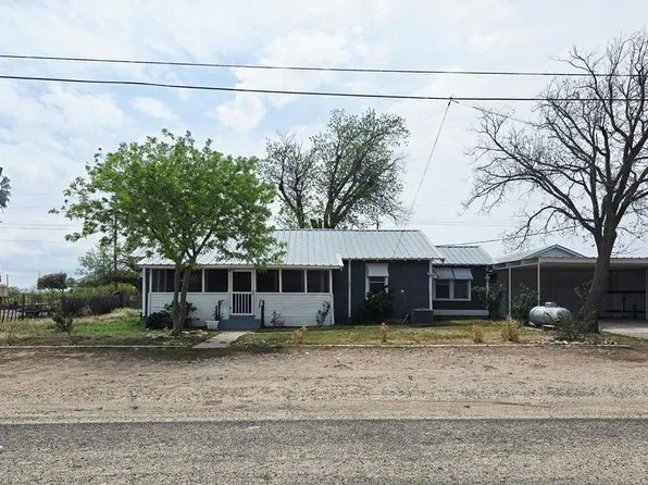 365 N Main St, Barnhart, TX 76930