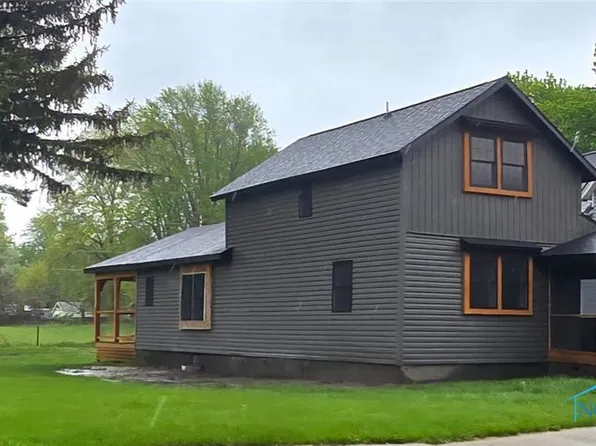 510 East St, Liberty Center, OH 43532