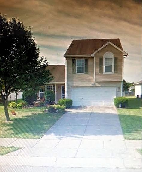 1st image of 825 Barrington Ct