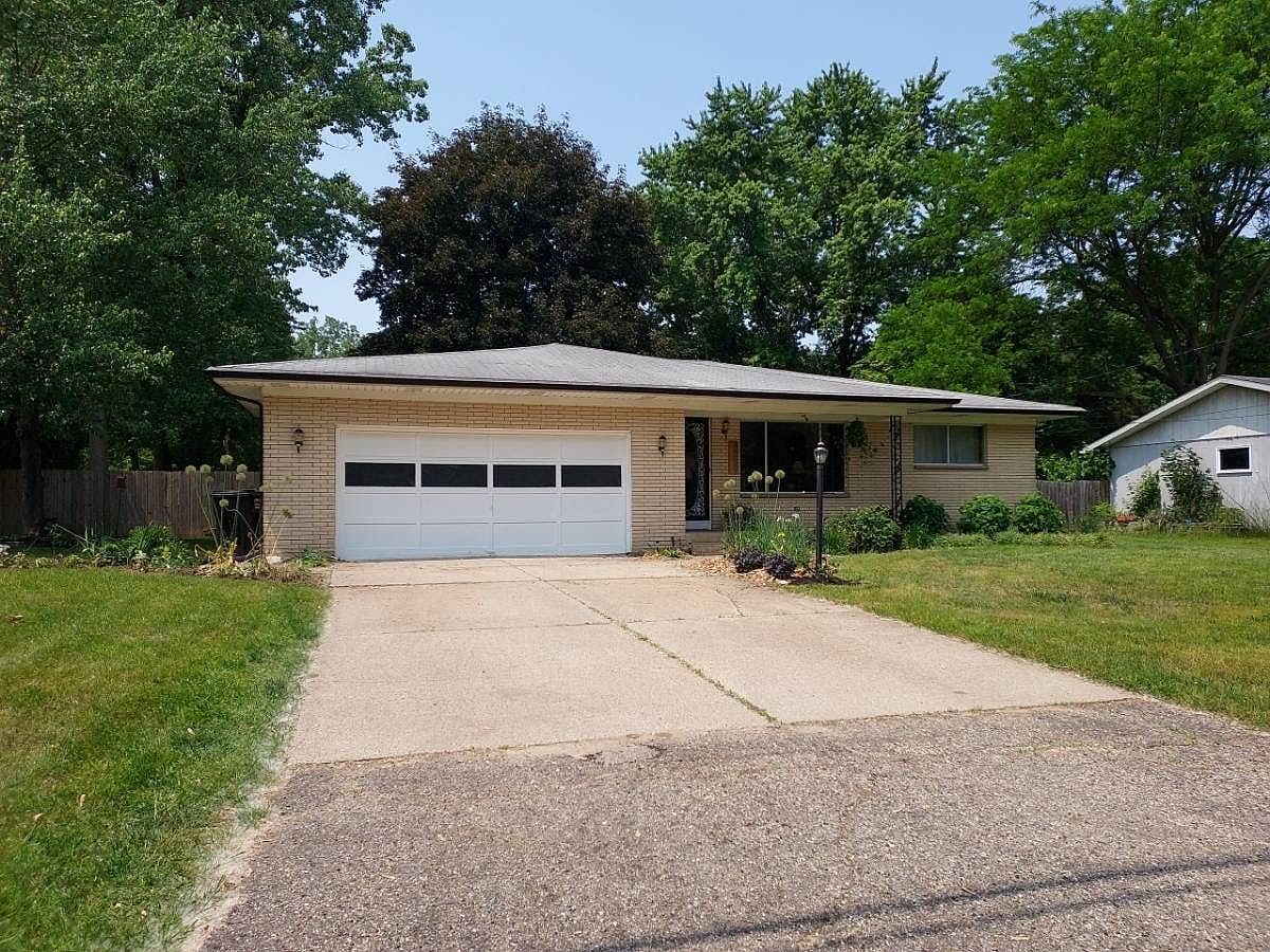 4559 Morningside Dr SE, Kentwood, MI 49512 Zillow