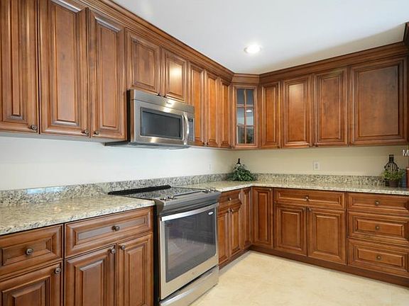 3rd image of 16312 Byrnwyck Ln