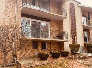 10217 S Komensky Ave APT 2A, Oak Lawn, IL 60453