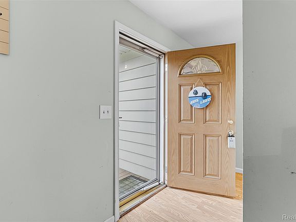 3rd image of 3075 Torrey Beach Dr