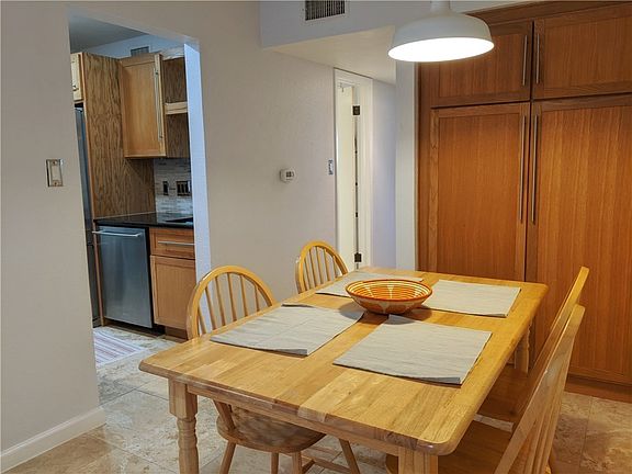 4th image of 2425 Ashdale Dr APT 30