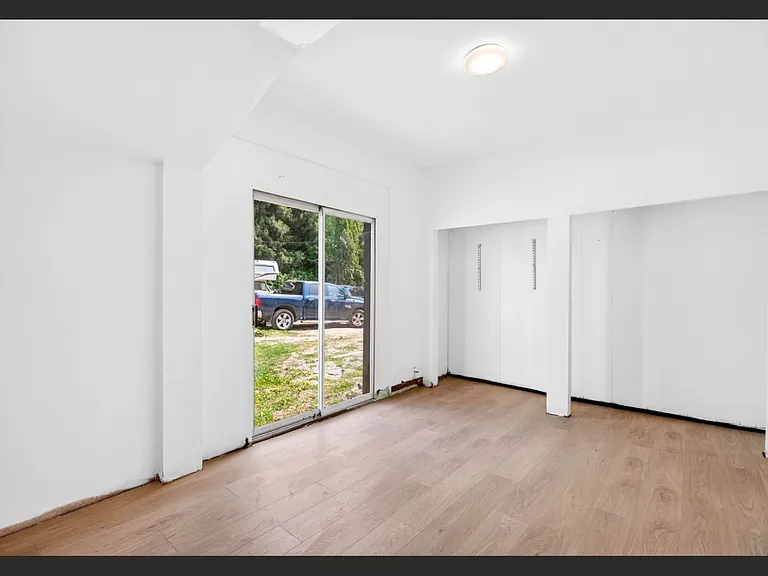 12822 229th St — Photo 10