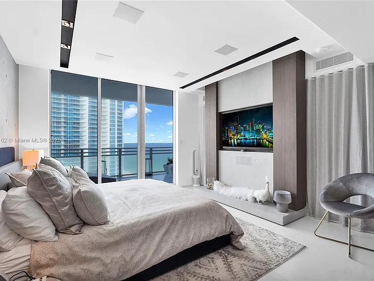 3535 S Ocean Dr #2104 — Photo 6