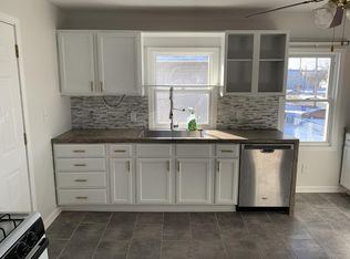 2135 W 11th St #3, Cleveland, OH 44113