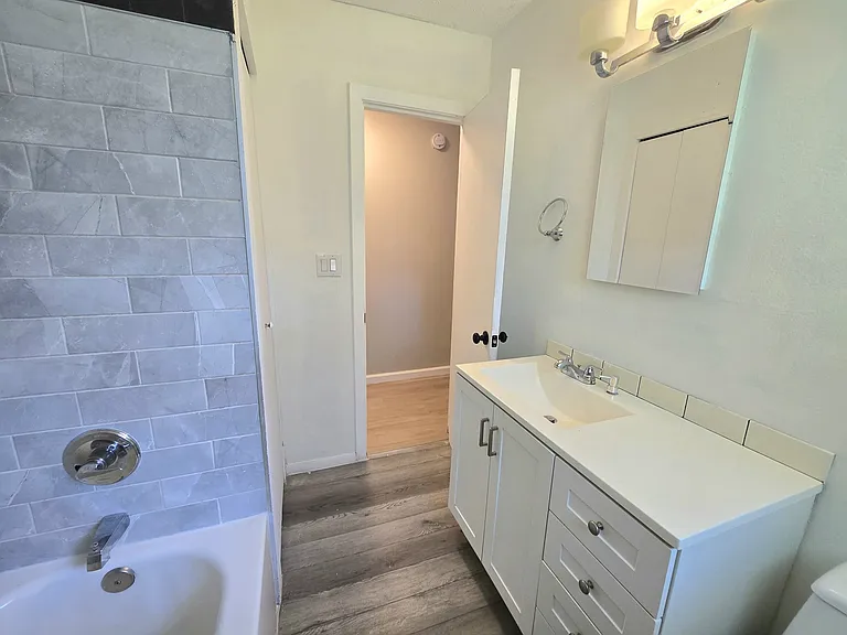 1017 Fremont Ave — Photo 15