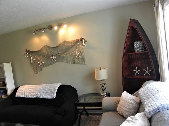 2nd image of 6 Monroe Drive #108