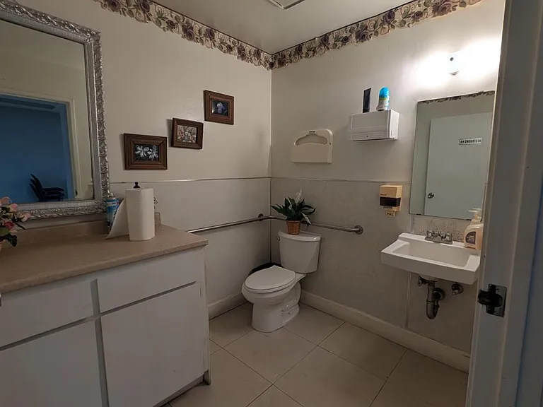 4672 W Jennifer Ave #1 — Photo 9
