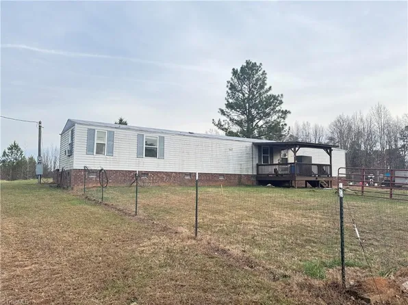 1804 Mulberry Academy St, Franklinville, NC 27248
