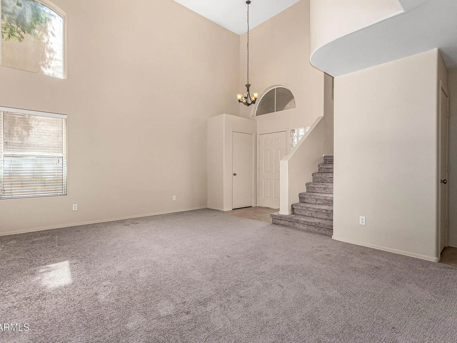 3 bed, 2.5 bath, 1852 sqft, $2,300 — Photo 4