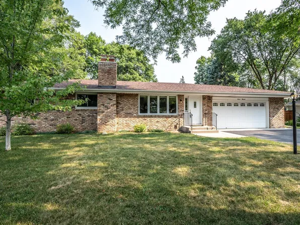1100 Valley High Dr, Bloomington, MN 55431