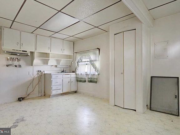 2nd image of 847 Georgia Ave
