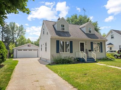 719 E Harrison St, Appleton, WI, 54915