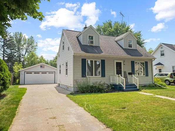 719 E Harrison St, Appleton, WI 54915