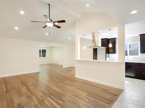 6197 Carl Sandburg Cir, Sacramento, CA 95842