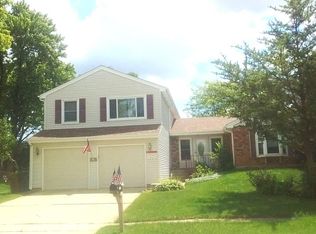 1931 Towner Ln, Glendale Heights, IL