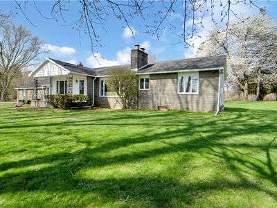 1983 Gloria Dr, Fairport, NY, 14450