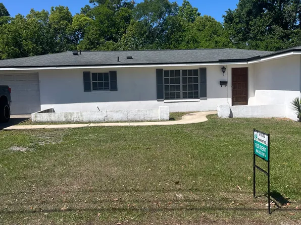 4062 Grissom Dr, Jacksonville, FL 32277