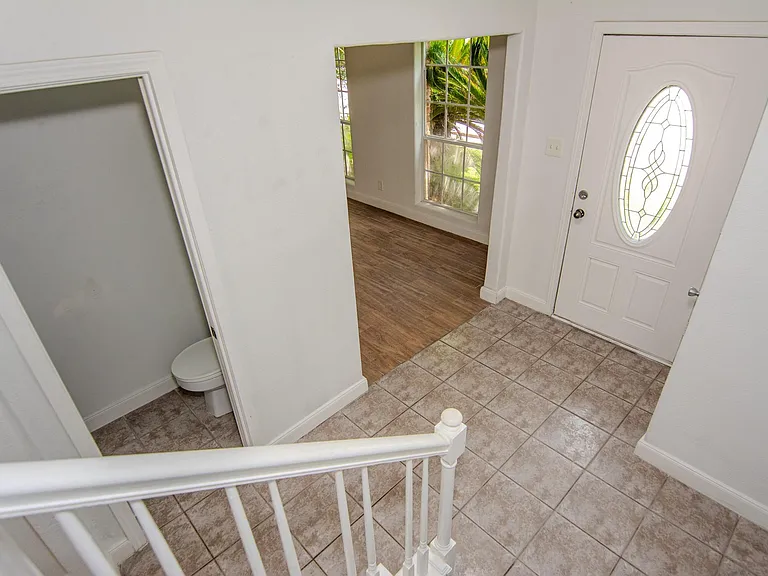 20335 Fieldtree Dr — Photo 2