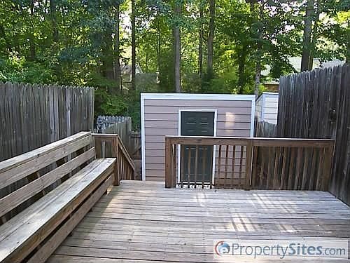 5th image of 210 Bay Dr
