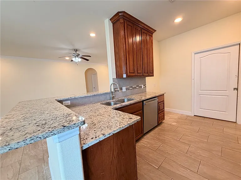 1816 Chesapeake Bay Dr — Photo 10