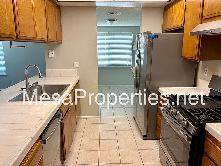 12392 Whistler St — Photo 12