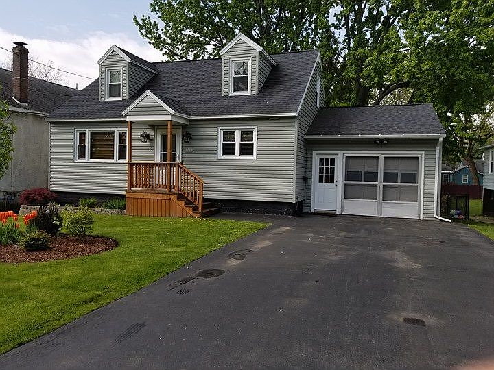 1st image of 121 Beechwood Ave