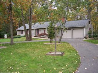 30 Winding Ln, Avon, CT 06001