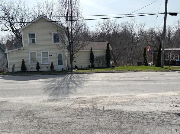 143 Buell Ave, Waterville, NY 13480