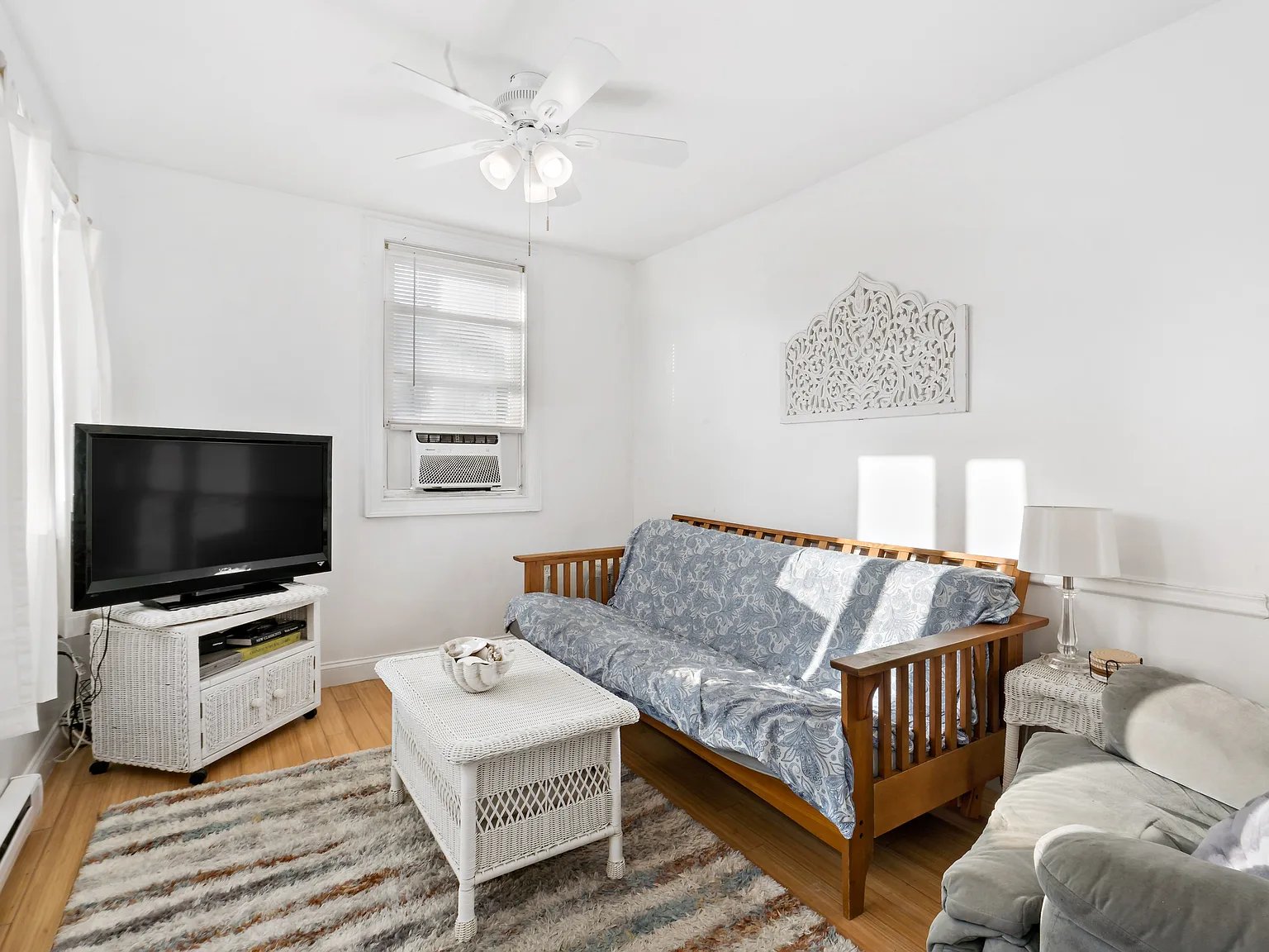 2 bed, 620 sqft, $2,350 — Photo 4