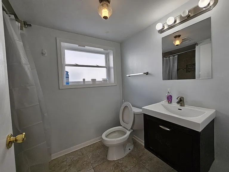 9924 Crawford Ave — Photo 19