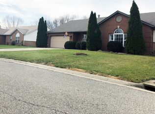 126 Saint Sabre Dr, Swansea, IL