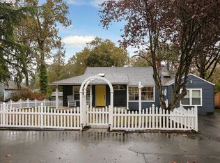 1425 Cedar St, Lake Oswego, OR 97034