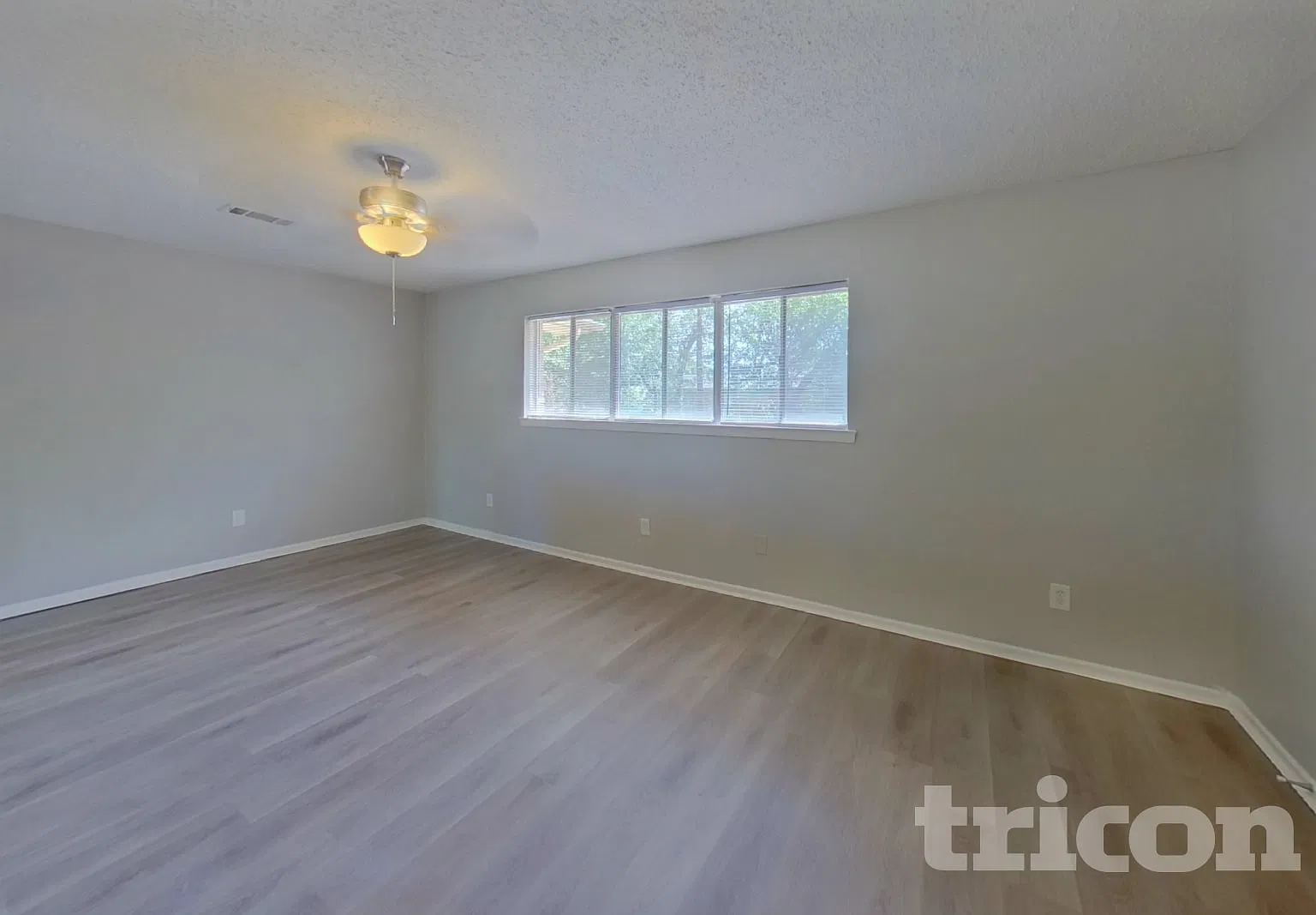4725 South Drive West Fort Worth TX — Photo 4