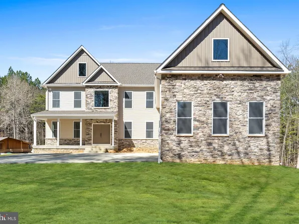 13470 Plantation Pine Cir, Waldorf, MD 20601