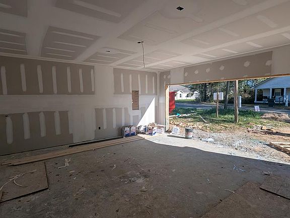 4th image of 2535 Ashford Rd