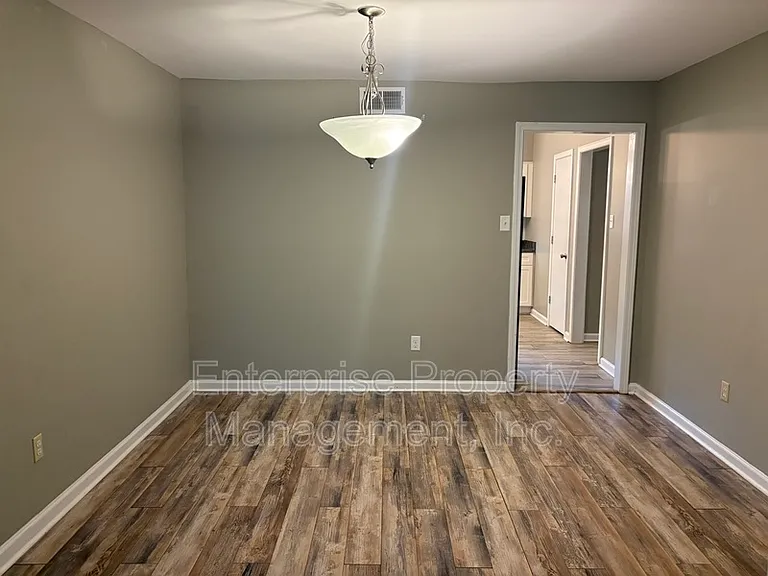 2266 Montego Dr — Photo 10