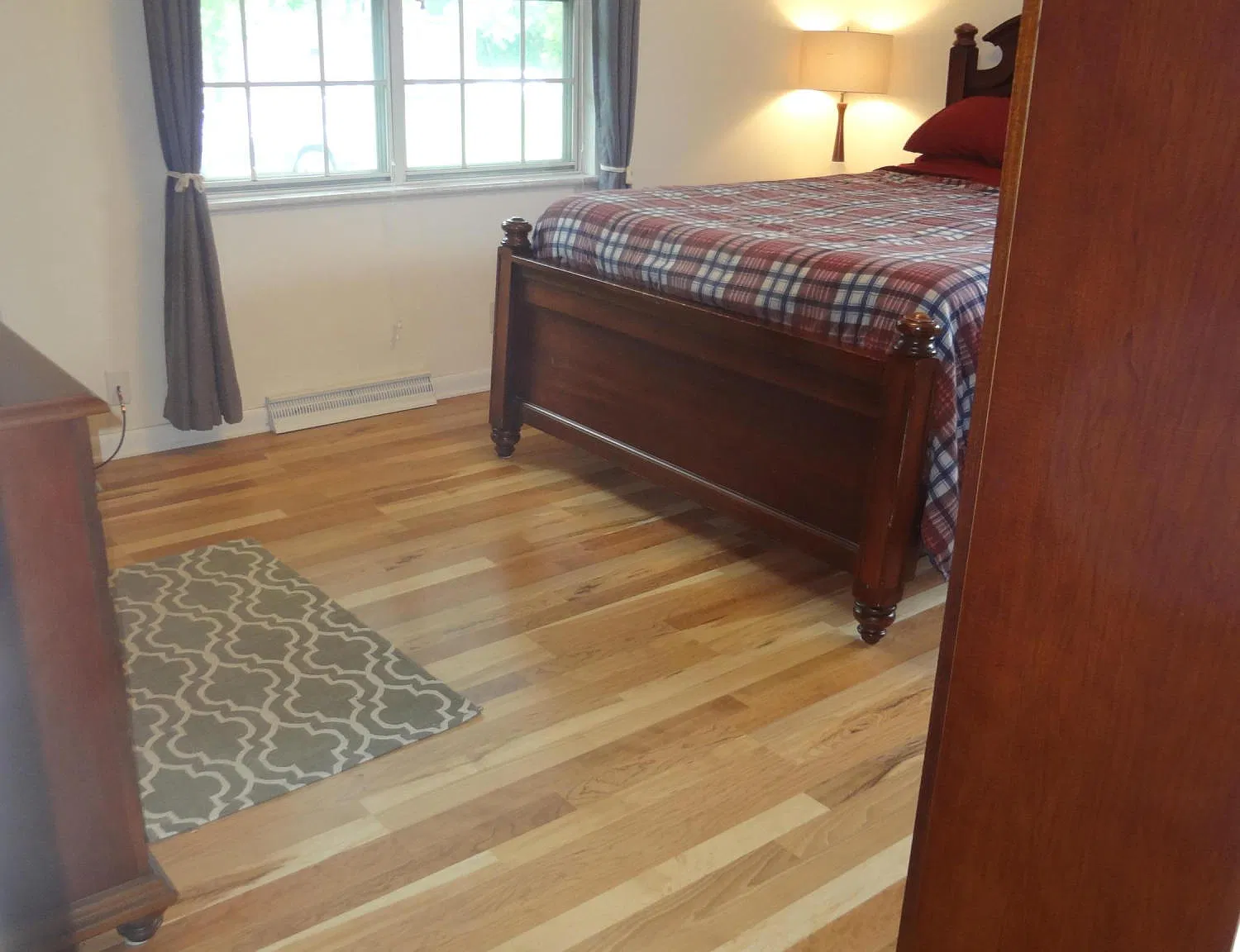2 bed, 1.0 bath, 862 sqft, $900 — Photo 3